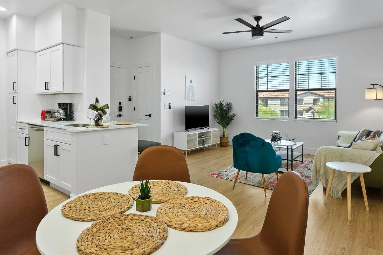 Cozysuites Glendale By The Stadium With Pool 05 Kültér fotó
